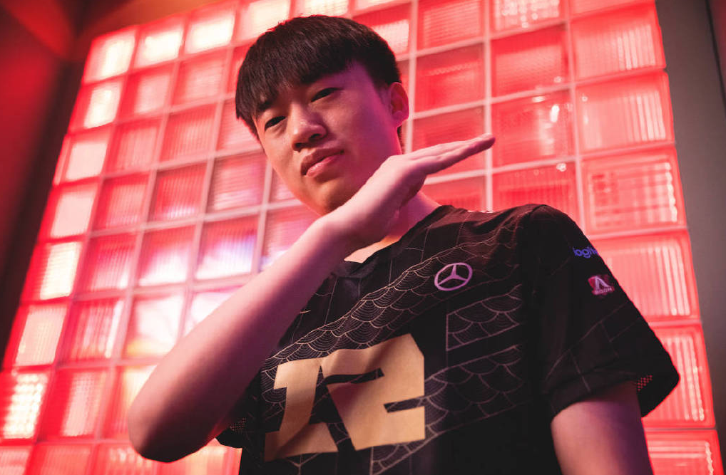 GEN轻取RNG,Jankos线上压制力十足强强对话入围赛,成为赛场最大亮点 GEN轻取RNG,Jankos线上压制力十足强强对话入围赛,成为赛场最大亮点