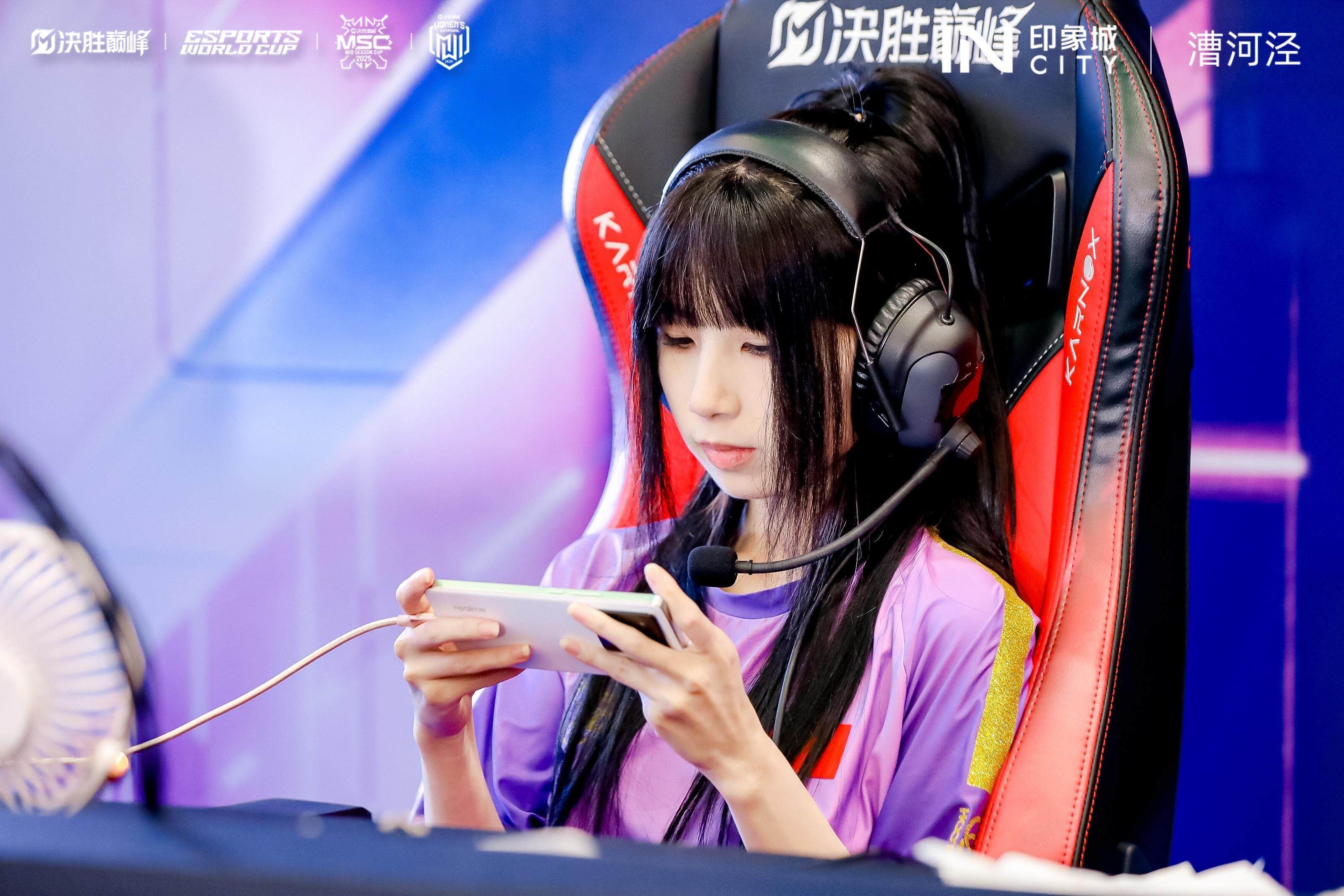 开云体育平台APP-HLE横扫KT，Elk线上压制力十足强强对话2025世界赛，锁定晋级资格的简单介绍