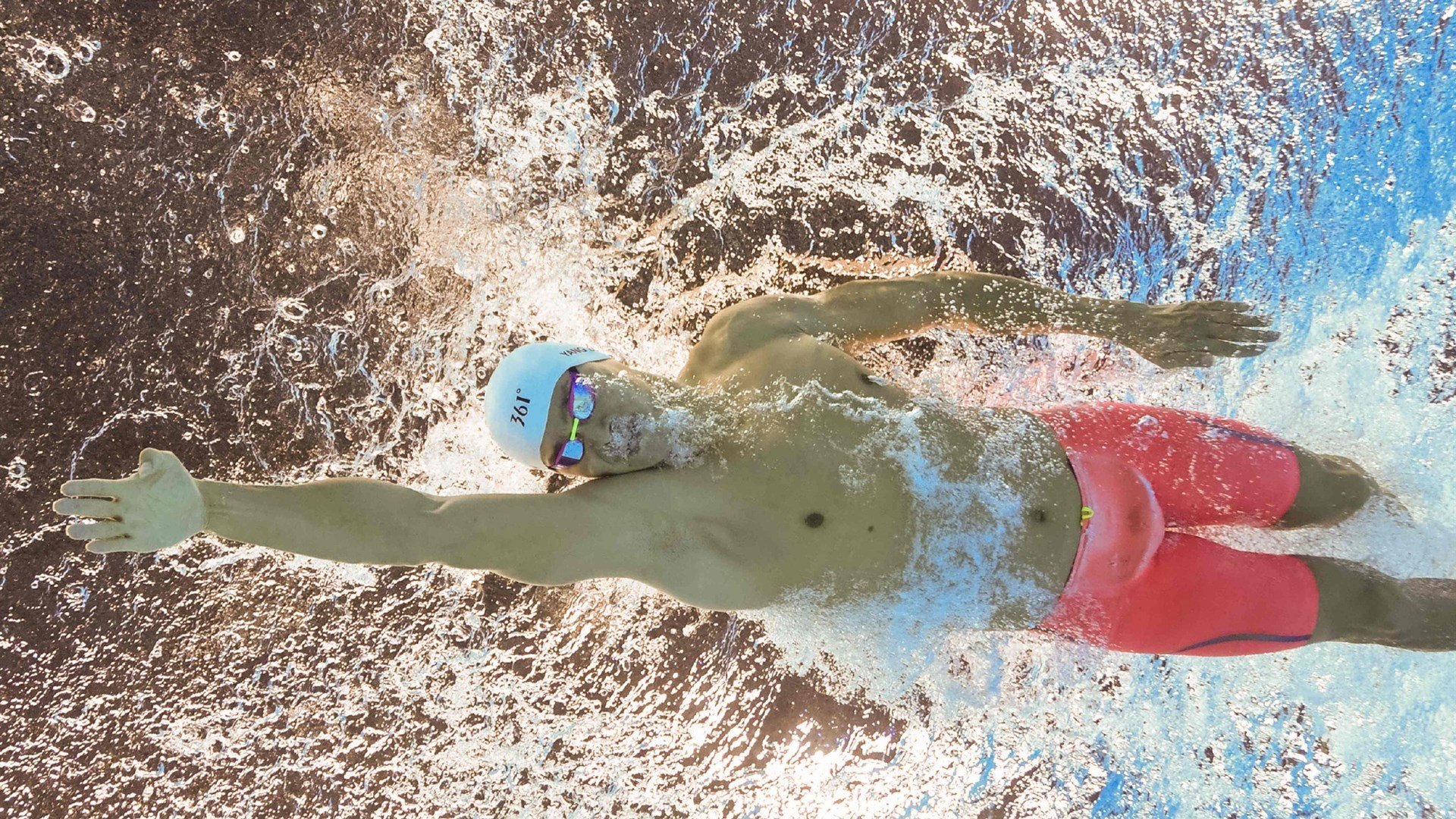 开云体育入口-星光暗淡处，方见真英雄，哈弗茨，在嘘声中完成加冕礼